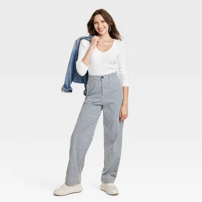 Women's Long Sleeve Ribbed V-Neck T-Shirt - Universal Thread™ White 4 Women's Long Sleeve Ribbed V-Neck T-Shirt - Universal Thread™ White - Image 2