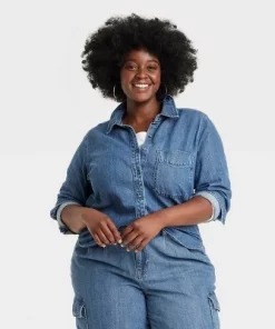 Women's Relaxed Denim Button-Down Shirt - Universal Thread™ Medium Wash -Universal Thread Shop GUEST 37ac7d00 0cc7 4ab3 8d29 2a5093cb1874 1