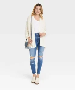 Women's High-Rise Distressed Skinny Jeans - Universal Thread™ Medium Wash 00 -Universal Thread Shop GUEST 3bdbab09 4aad 46da bcd8 fd8f8f9c7f3f 1