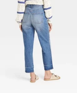 Women's Super-High Rise Vintage Straight Jeans - Universal Thread™ Medium Wash