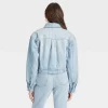 Women's Cropped Trucker Jacket - Universal Thread™ Light Wash -Universal Thread Shop GUEST 4afacaa9 7e1c 4cab 883d 9aa42ae9ef00