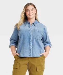 Women's Long Sleeve Collared Cropped Button-Down Shirt - Universal Thread™ Indigo -Universal Thread Shop GUEST 6691b786 0d8f 4160 99b3 ac0889a23017