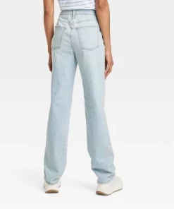 Women's High-Rise 90's Straight Jeans - Universal Thread™ Light Wash