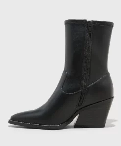 Women's Aubree Ankle Boots - Universal Thread™ Black