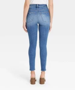 Women's High-Rise Distressed Skinny Jeans - Universal Thread™ Medium Wash 0