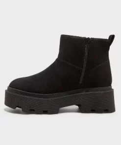 Women's Rowland Winter Boots - Universal Thread™ Black
