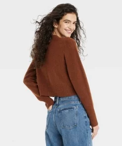 Women's Crew Neck Cashmere-Like Pullover Sweater - Universal Thread™ Brown