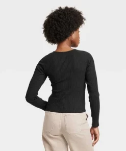 Women's Slim Fit Long Sleeve V-Neck Wrap Shirt - Universal Thread™ Red