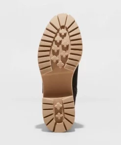 Women's Crispin Chelsea Boots - Universal Thread™ Tan -Universal Thread Shop GUEST b3519bd7 956b 4b10 91fb 7e76d67d739a