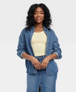 Women's Relaxed Denim Button-Down Shirt - Universal Thread™ Medium Wash -Universal Thread Shop GUEST bd6eb59e d862 41ff 9f8c 644378fc8a0e 1