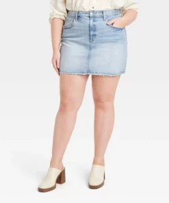 Women's High-Rise Denim Mini Skirt - Universal Thread™ Light Wash -Universal Thread Shop GUEST c76ee67e 7a1f 45f5 8923 bec790b2ead1 3