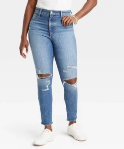 Women's High-Rise Distressed Skinny Jeans - Universal Thread™ Medium Wash 0 -Universal Thread Shop GUEST e1a1fd6e 375f 4bb8 ada2 321889062179