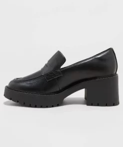 Women's Maisy Loafer Heels - Universal Thread™ Black
